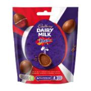 Cadbury Dairy Σοκολατένια Αυγά Daim 77 g