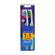 Oral-B 3D White Medium Toothbrush 1+1 Free